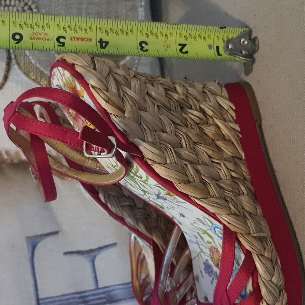 GUESS SHOES - Picture 8 of 8